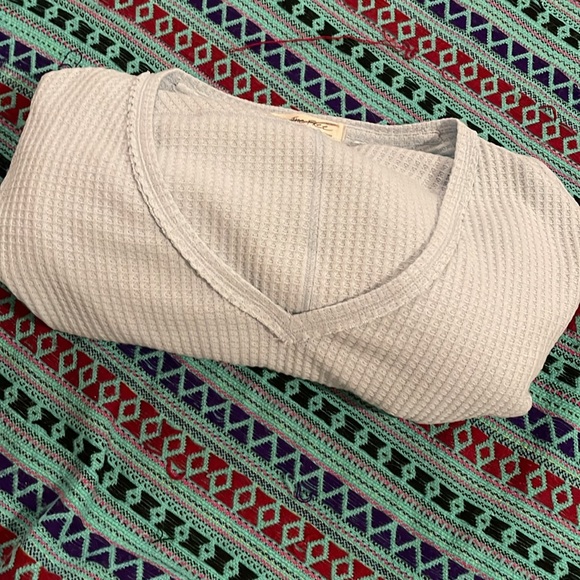 ✨NWOT ✨ WE THE FREE Caroline Waffle V- Neck Long Sleeve Thermal in Dewshine 🩵 - Picture 11 of 12